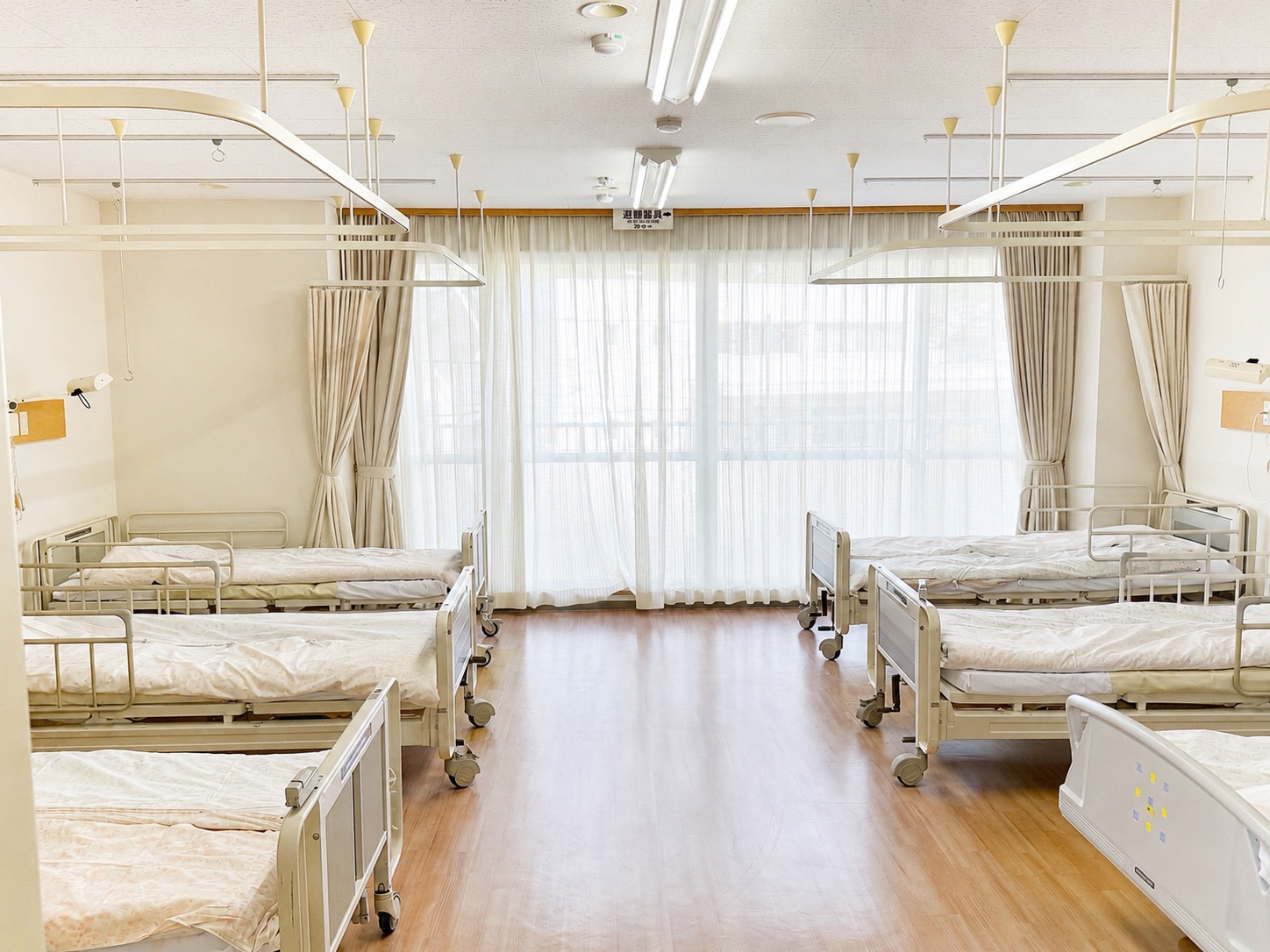 kishi_recovery room